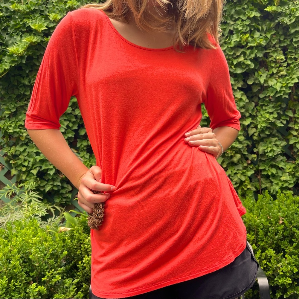 Orange-pinkish APT.9 large top